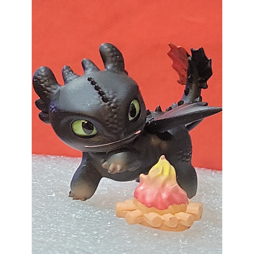 Toothless Kid (无牙小怪兽) Box Figurine.